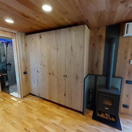 Casuta De Sub Cires Campingplatz Piatra Neamţ